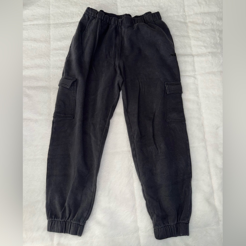 Women’s Charcoal Sweatpants